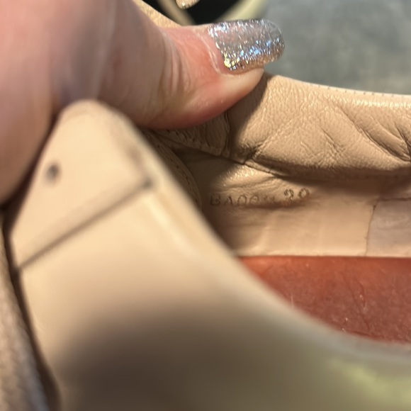 LOUIS VUITTON GENTLY WORN LADIES SNEAKERS…VINTAGE LV…LEATHER 100% AUTHENTIC - Picture 5 of 17